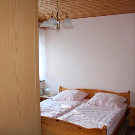 Nyaraló Wellenschlag